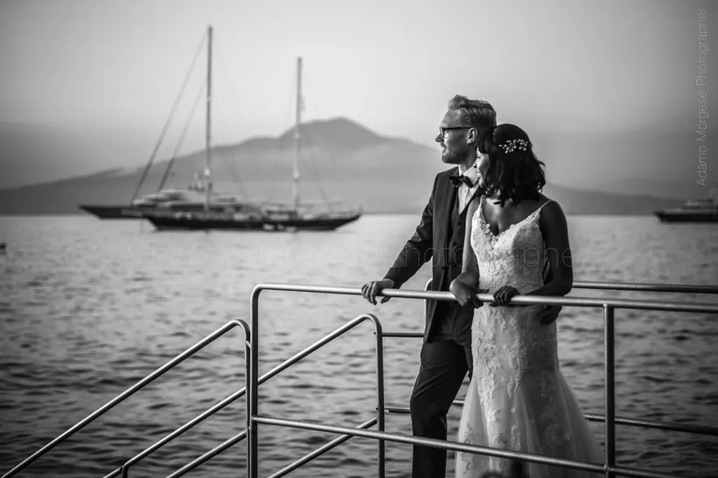 Black-and-white wedding photo in Sorrento