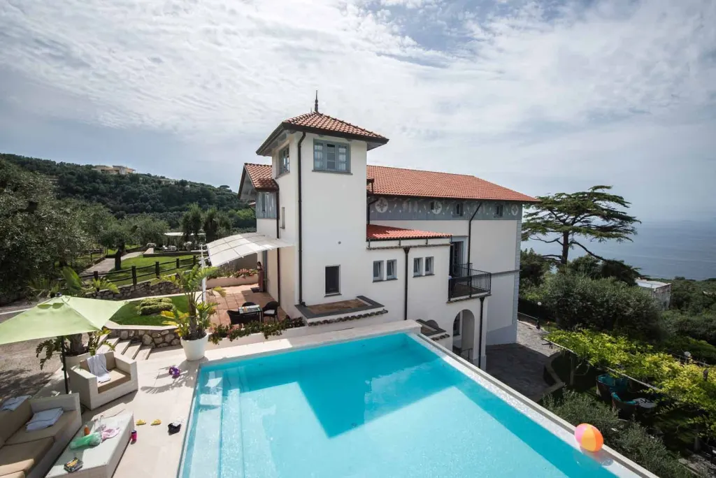 View of the villa and garden near Sorrento on the wedding day