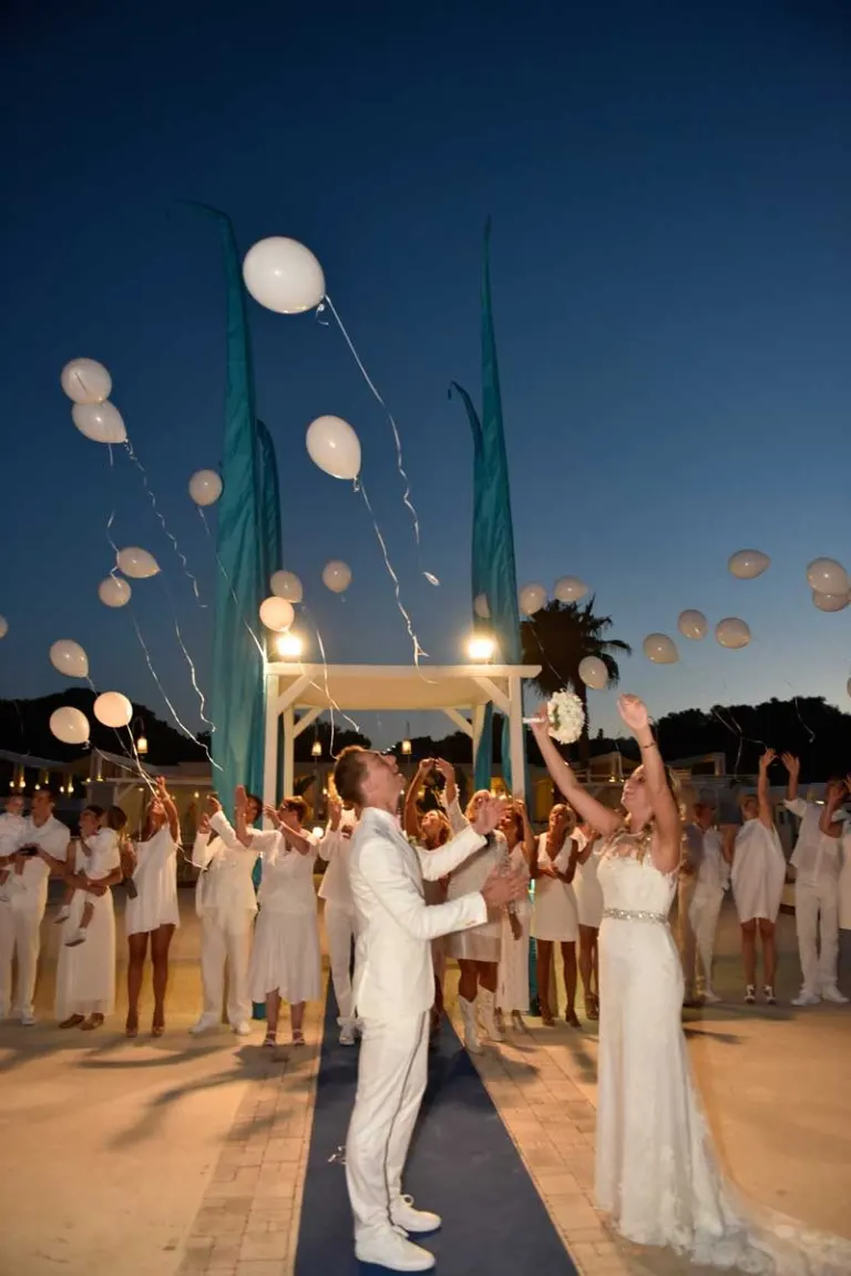 First dance at a wedding in Polignano a Mare