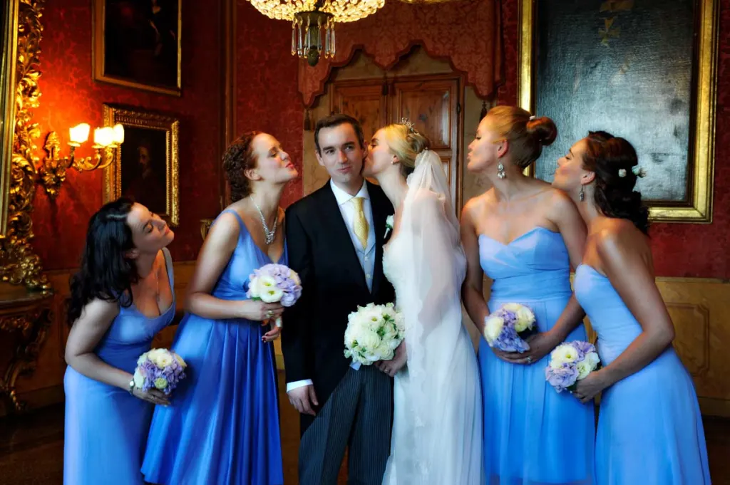 Wedding at a luxury villa in Tuscany