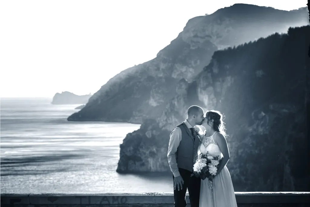 Wedding couple in Positano on the Amalfi Coast